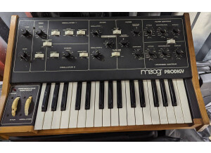 Moog Music Prodigy (91621)