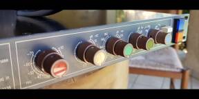 Neve 33135 Très bon état transfos Carnhill