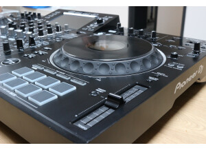 Pioneer XDJ-XZ (81724)