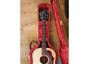 Gibson J-50 (95701)