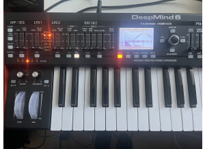 Behringer DeepMind 6 (76175)