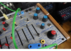 Easel Command 02tof 10 zoom droite