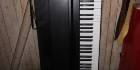 clavier piano Yamaha Clavinova CLP-300