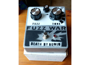 Death By Audio Fuzz War (82238)
