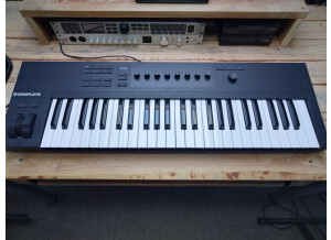 Native Instruments Komplete Kontrol A49 (99063)