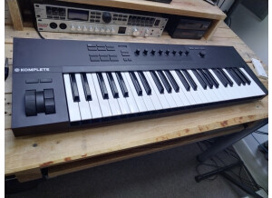 Native Instruments Komplete Kontrol A49 (89751)