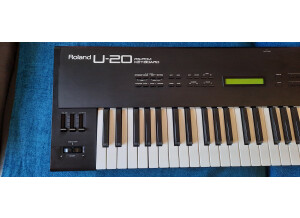 Roland U-20 (2673)