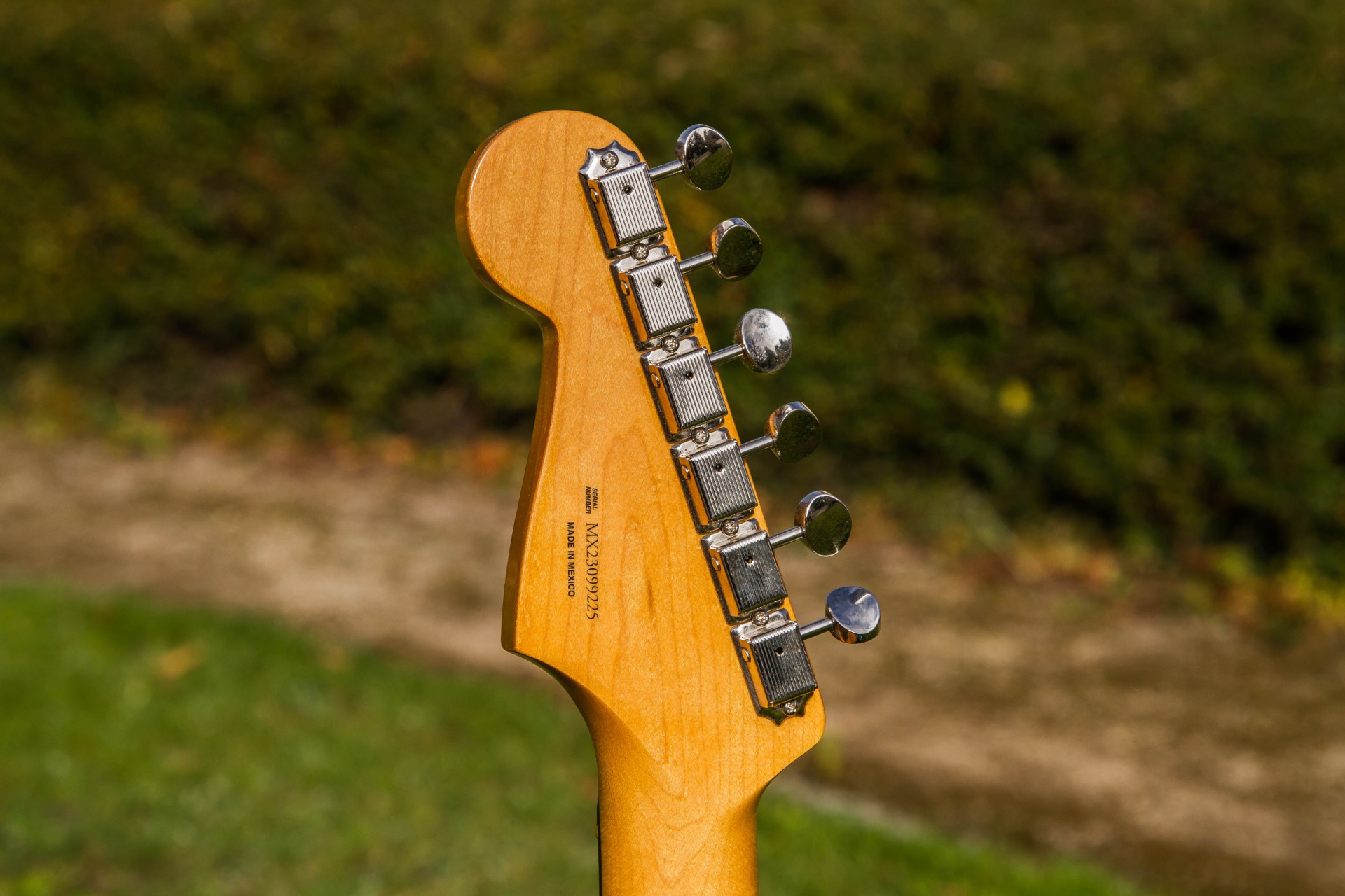 Vintera60sStrat-11