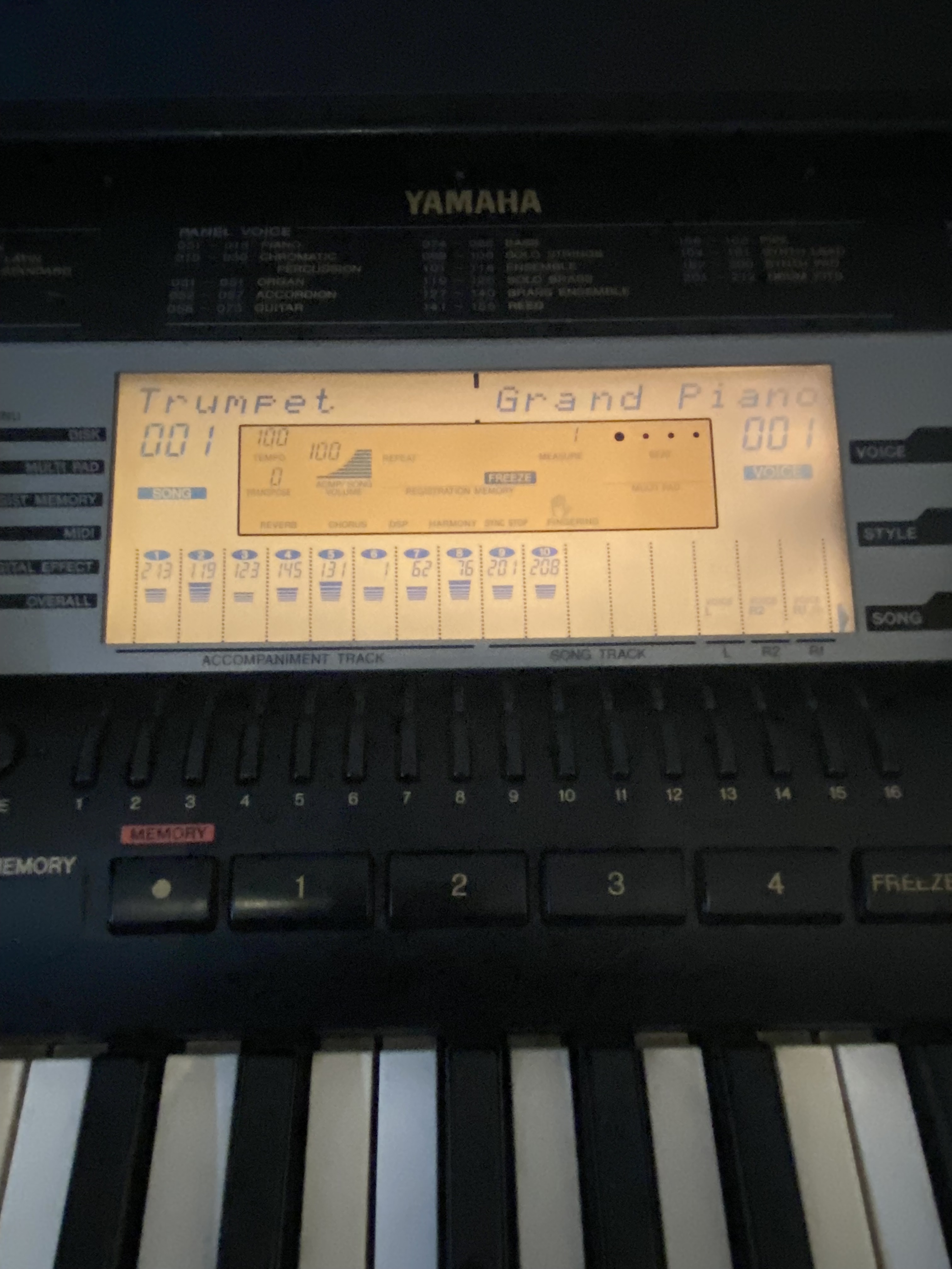 Pictures and images Yamaha PSR-630 - Audiofanzine