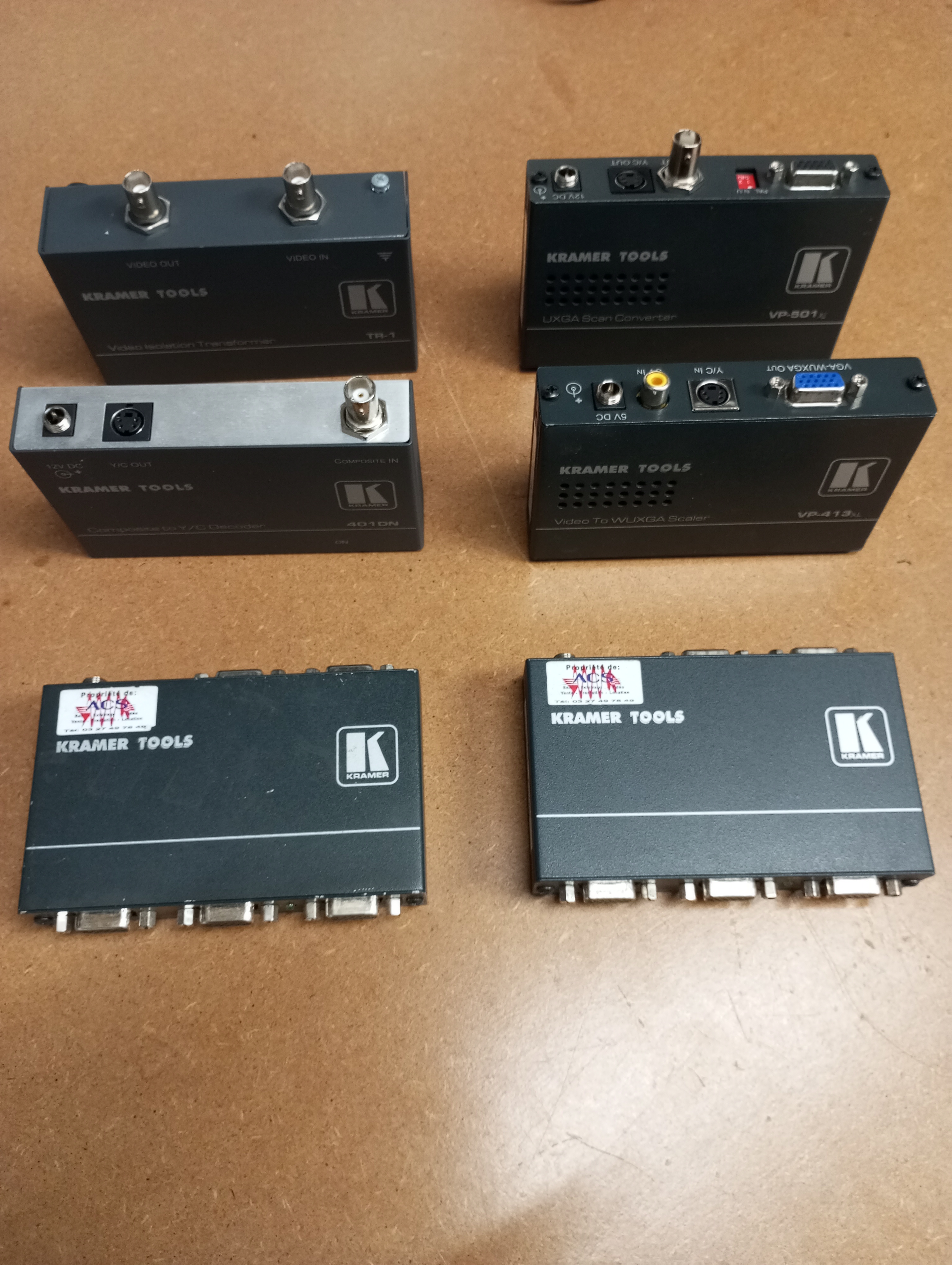 Vends divers boitiers et convertisseurs vidéo Kramer 90€ / pièce