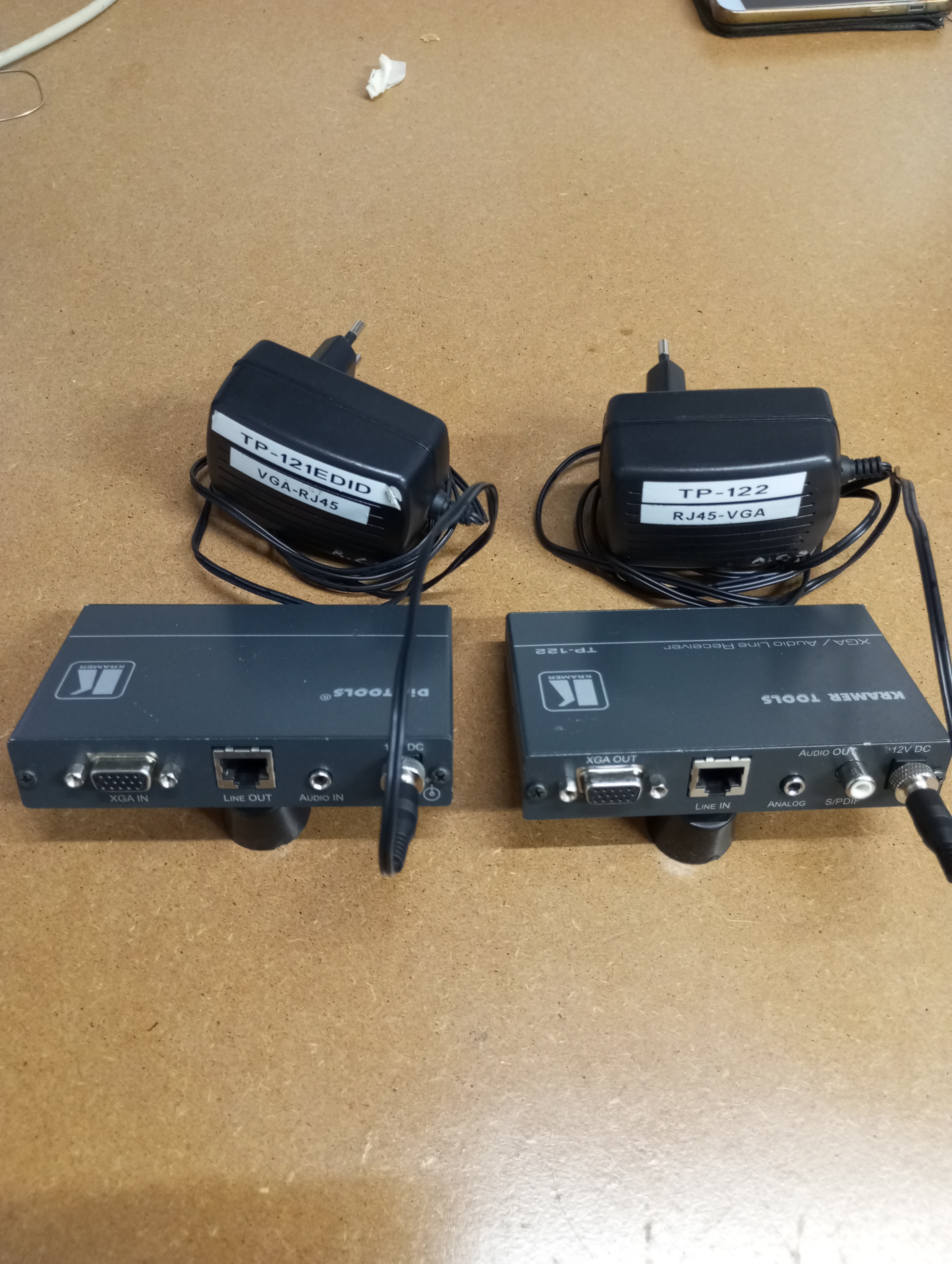 Vends Kit Kramer conversion XGA / RJ45  TP121 / TP122