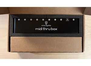 Erica Synths MIDI Thru Box x8