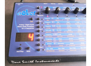Dave Smith Instruments Evolver