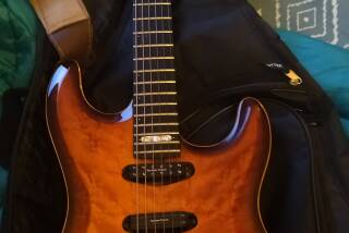 Godin Artisan ST Signature