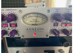 Avalon Vt-737