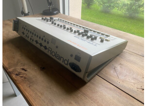Roland TR-909 (5008)