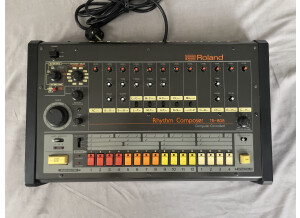 Roland TR-808 (7413)