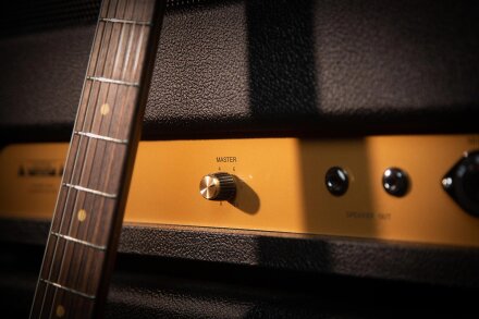 Suhr MV Suhr MV
