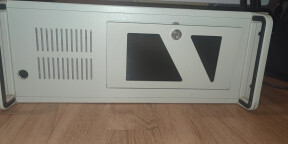 Vend boitier rack serveur