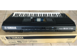 Yamaha PSR-S975