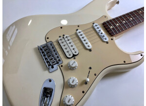 Fender Standard Stratocaster HSS [2009-2018] (26951)