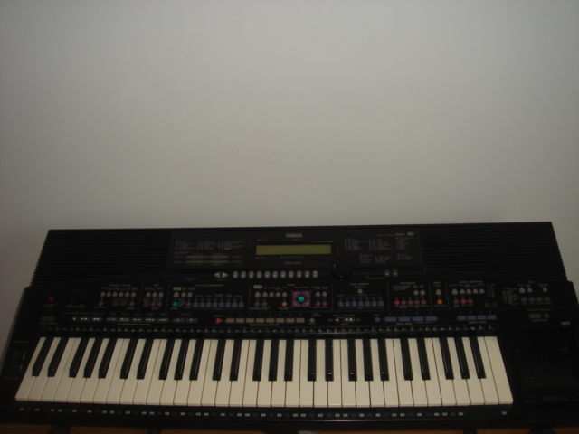 psr 2700 yamaha keyboard