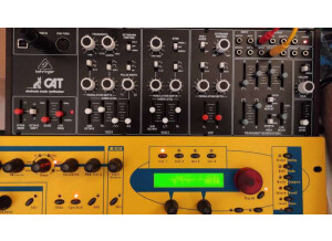 Behringer CAT Synthesizer (32353)