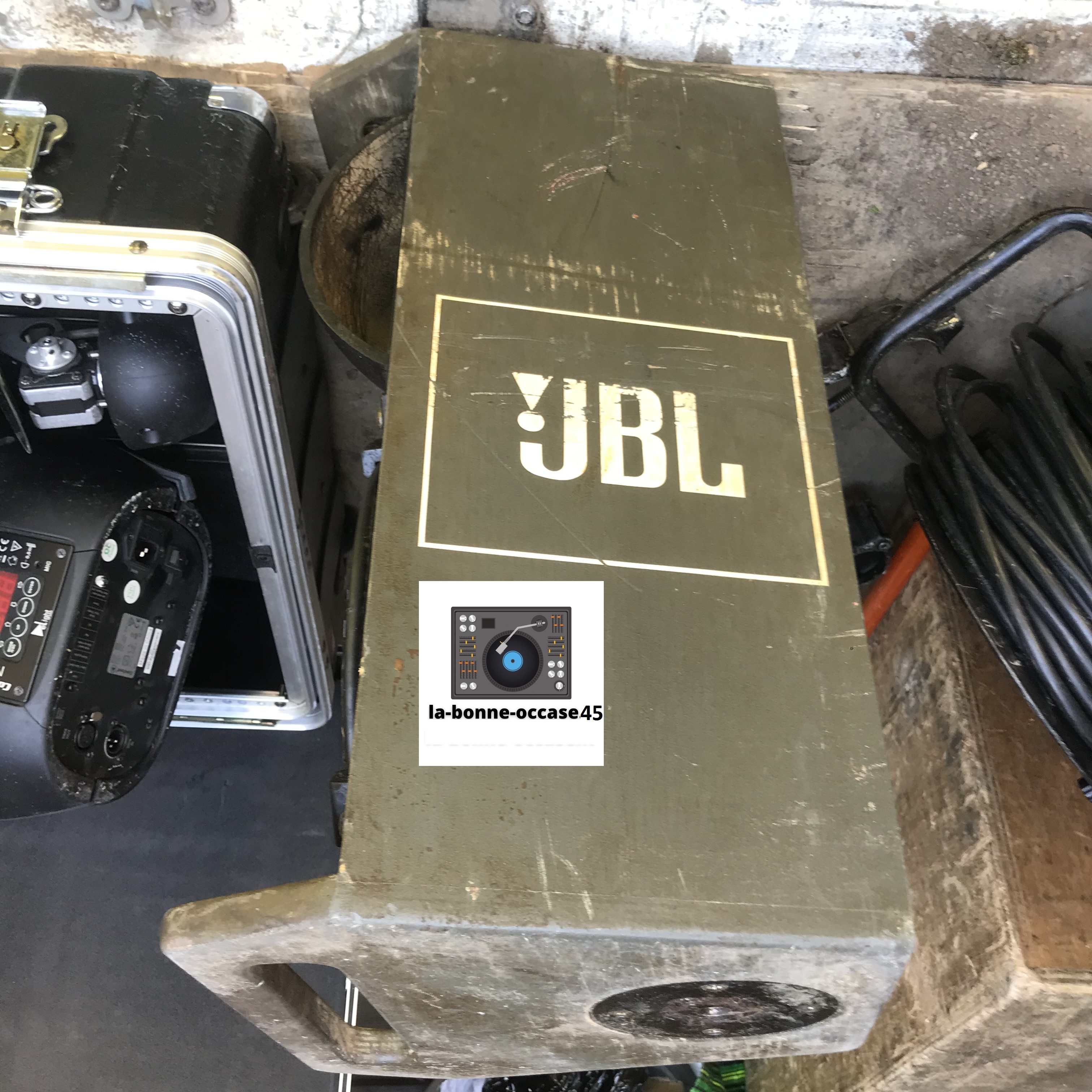Enceinte JBL 4716 (2)