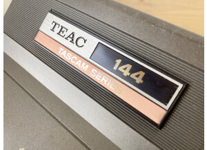 Tascam Portastudio 144 (7444)