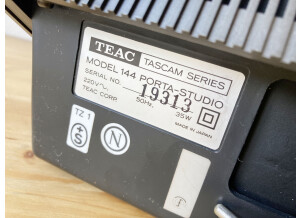 Tascam Portastudio 144 (81241)