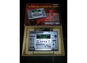 Boss BR-1600CD Version 2 Digital Recording Studio