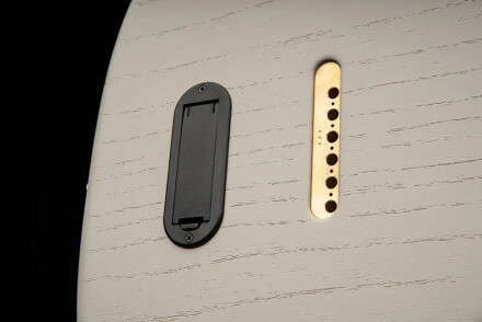 ‘Dead Spec’ Silver Sky Battery ‘Dead Spec’ Silver Sky Battery