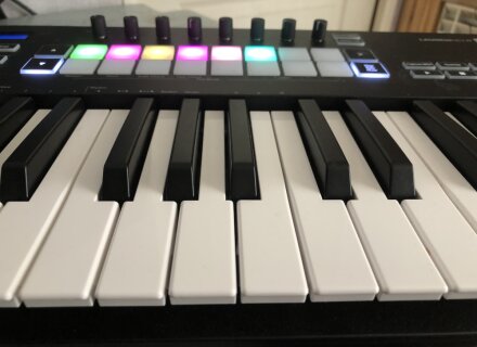 Novation Launchkey 37 MK3 : keys Novation Launchkey 37 MK3 : keys