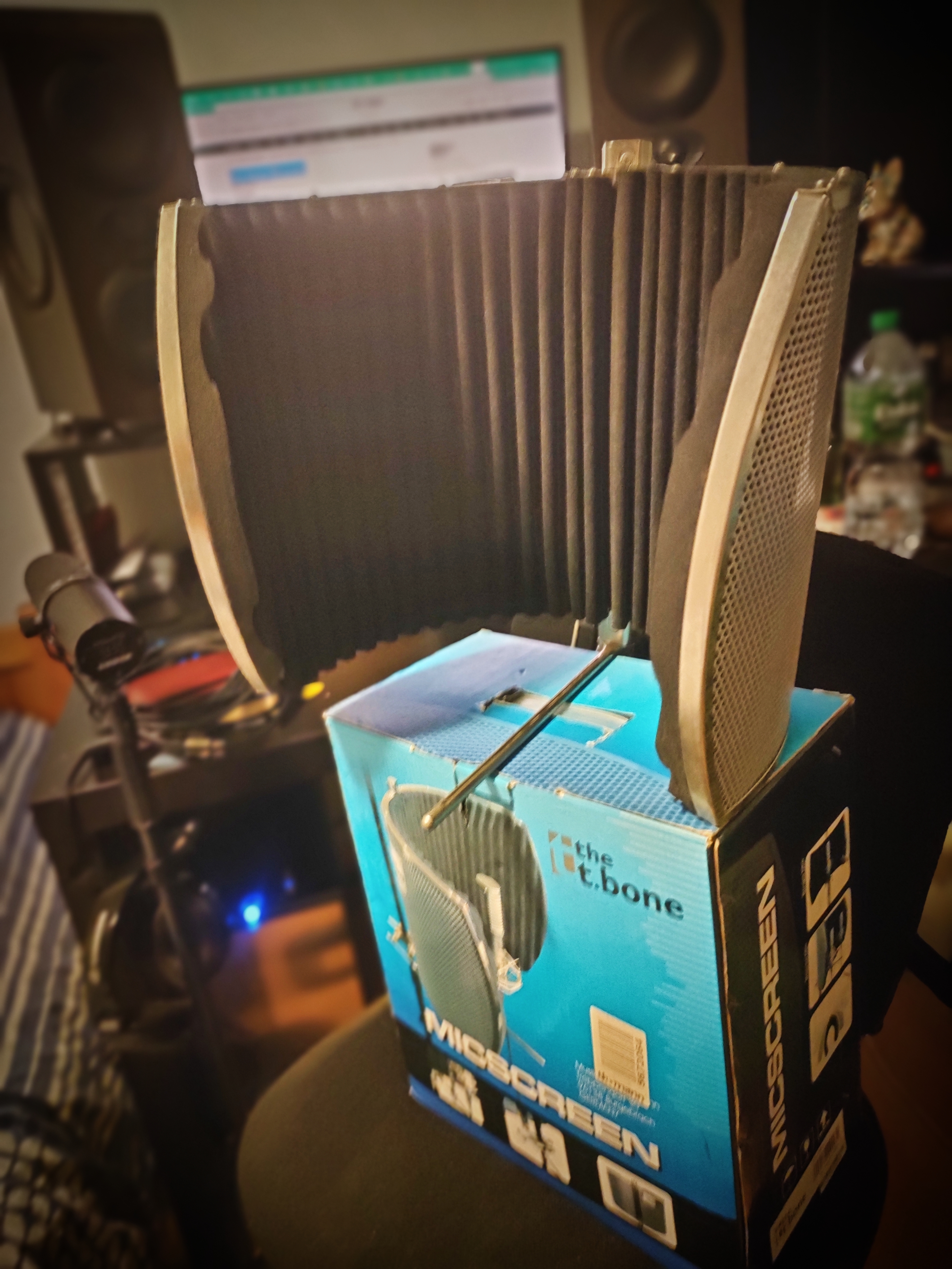The T.bone MicScreen (70416)