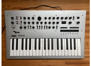 Korg Minilogue (25154)