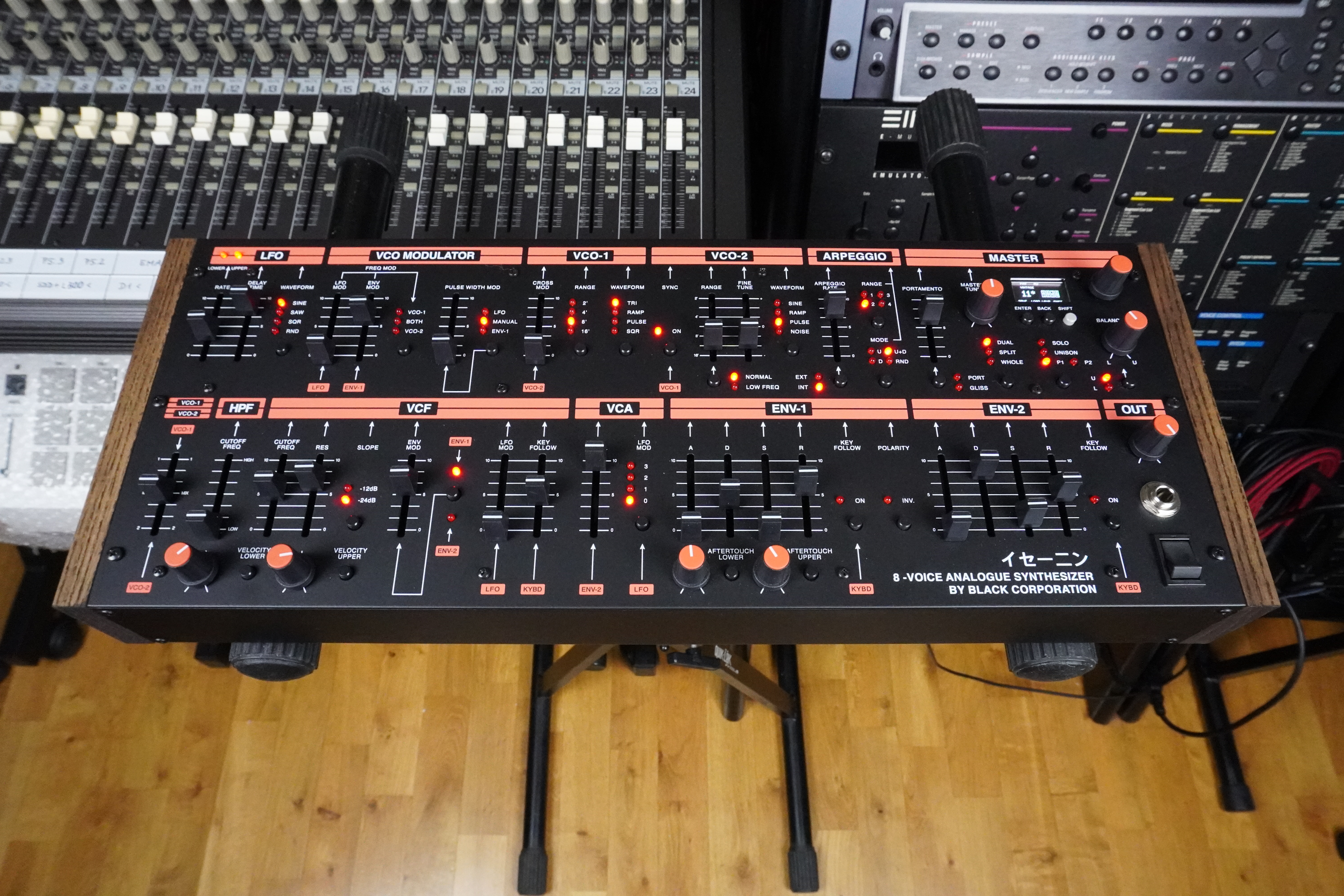 ISE-NIN 2tof 01 Face