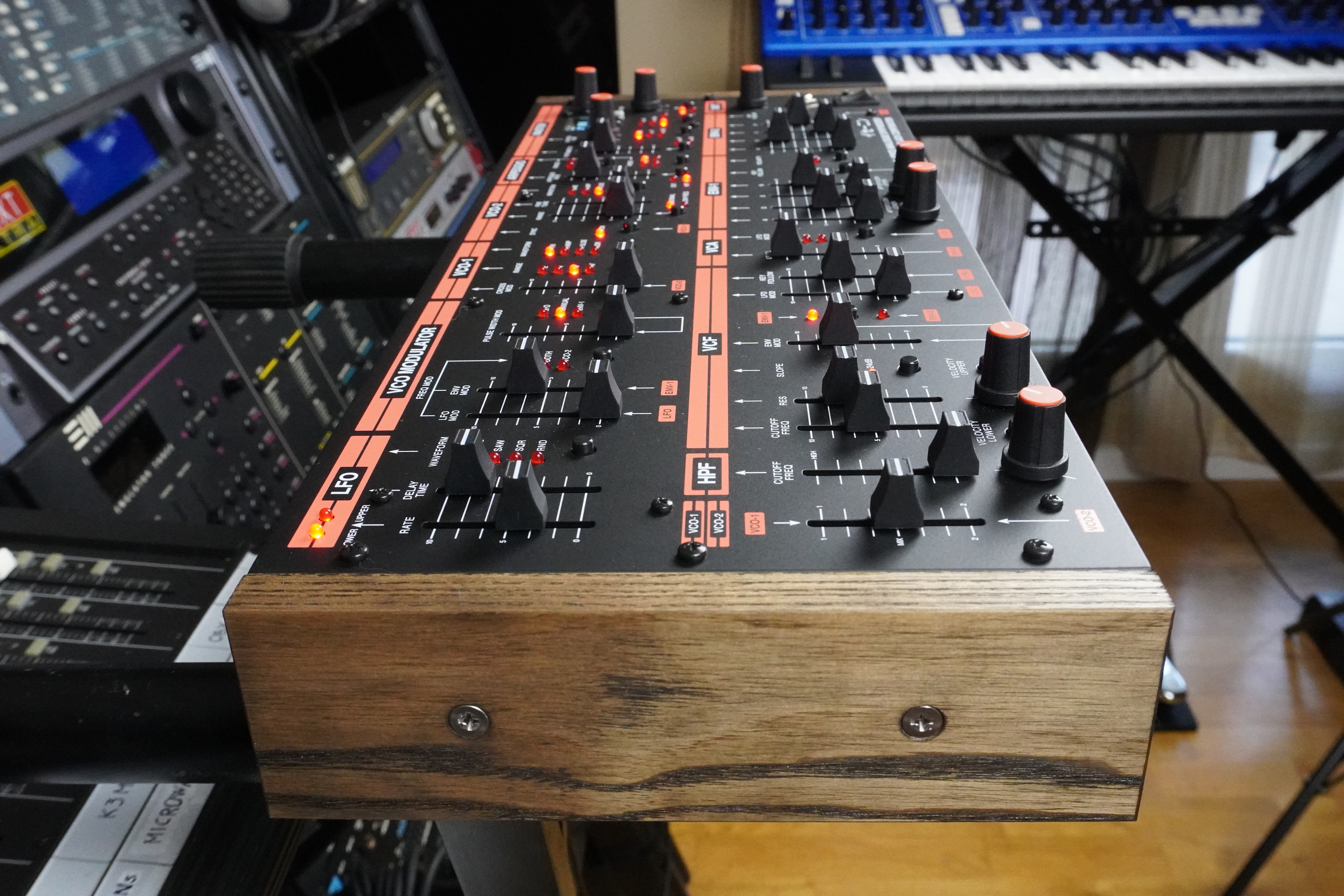 ISE-NIN 2tof 06 Flanc gauche