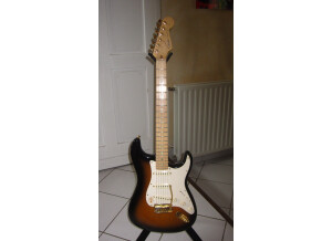 Fender 50th Anniversary American Deluxe Stratocaster (2004)