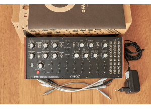 Moog Music DFAM (Drummer From Another Mother) (96691)