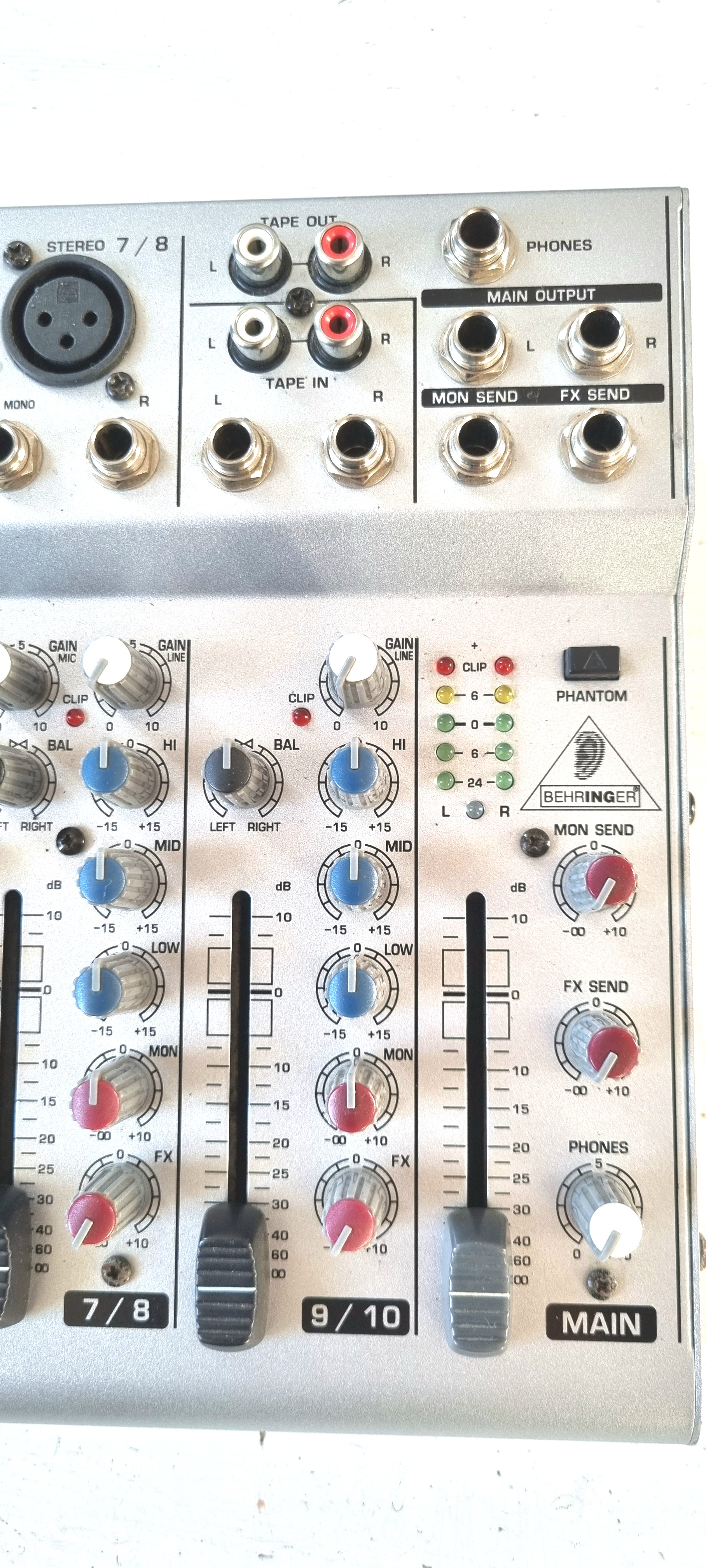 Eurorack UBB1002 - Behringer Eurorack UBB1002 - Audiofanzine