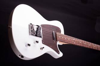 Magneto Guitars UT-Wave Classic UT-2300