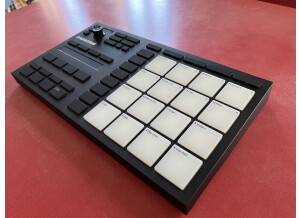 Native Instruments Maschine Mikro mk3 (9206)