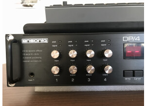 Ensoniq DP4 (74522)