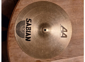 Sabian AA Medium Crash 16"