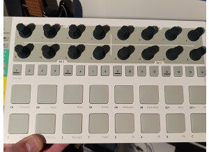 Arturia BeatStep Pro (84327)