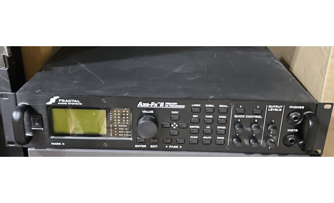 Fractal Audio Systems Axe-Fx II (77559)