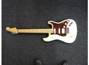 Fender American Deluxe Stratocaster - Olympic Pearl Maple