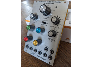 Behringer Multimode Filter / Resonator 1047