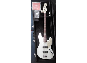Fender Made in Japan Elemental Jazz Bass (51635)