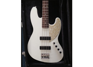 Fender Made in Japan Elemental Jazz Bass (56225)